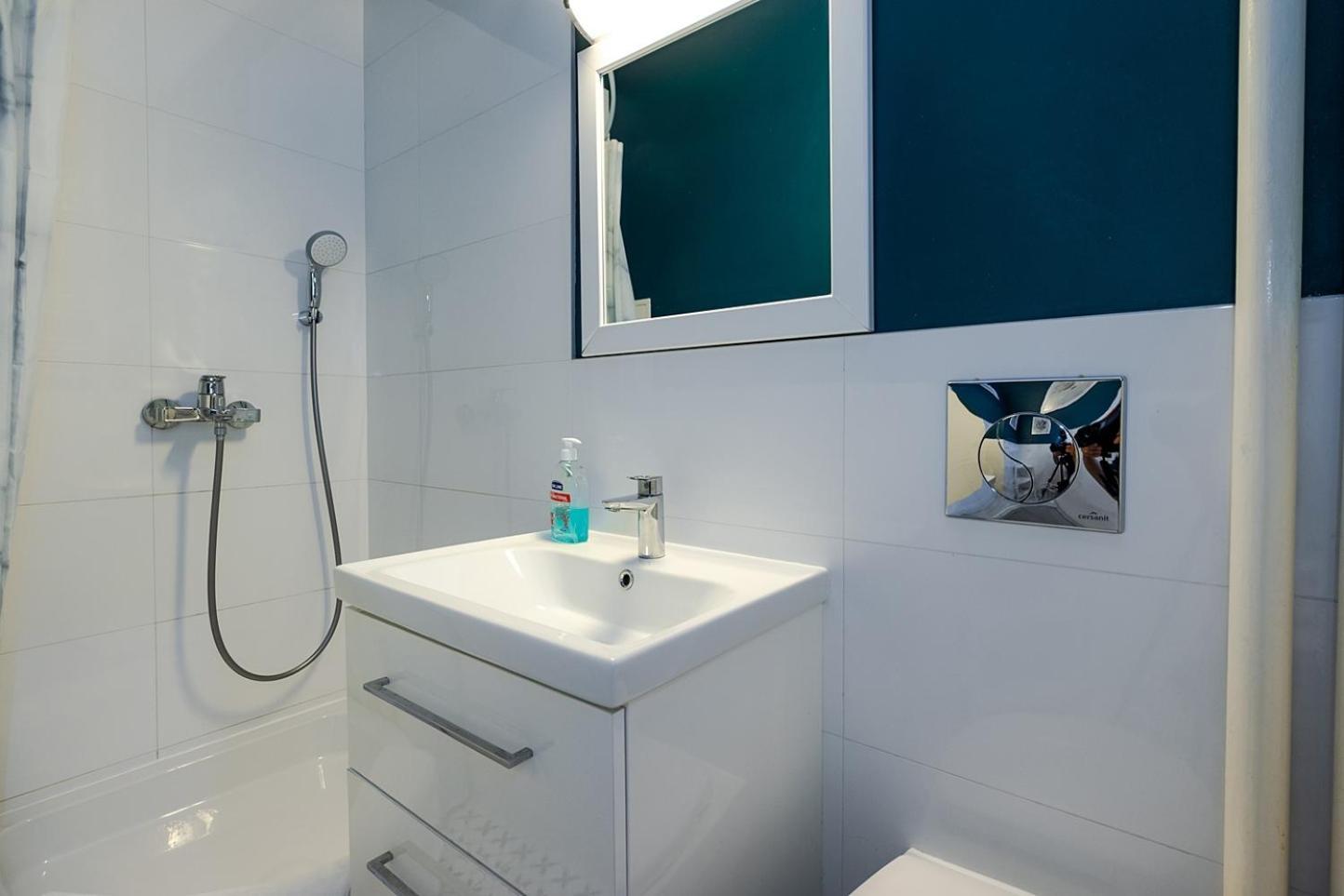 Unit Airport Miniapartments Bitwy Warszawskiej Apartment Warsaw
